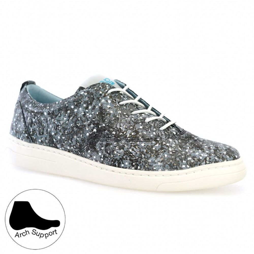 ✨Cloud FUMY Blue Sz 38 Sneakers✨